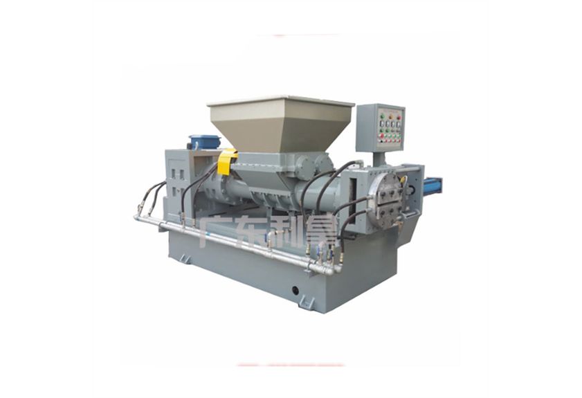 橡膠出片擠出機:技術革新與應用前景-1